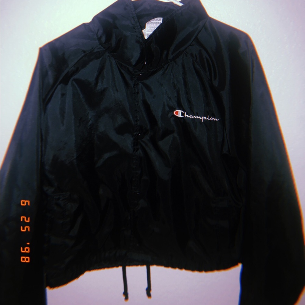 Champions windbreaker💙